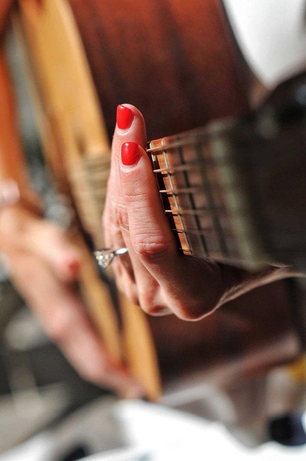 Comment créer une ambiance musicale adaptée dans votre restaurant bar